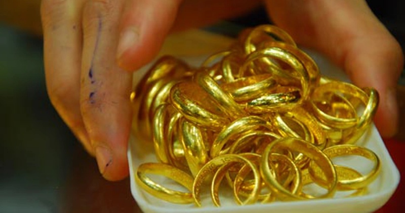 Mộng thấy người yêu mua nhẫn vàng tặng mình lựa chọn cặp số đề 28 - 82